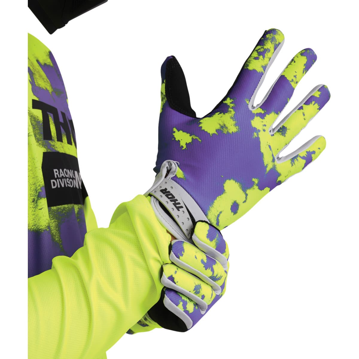 Product thumbnail 4
