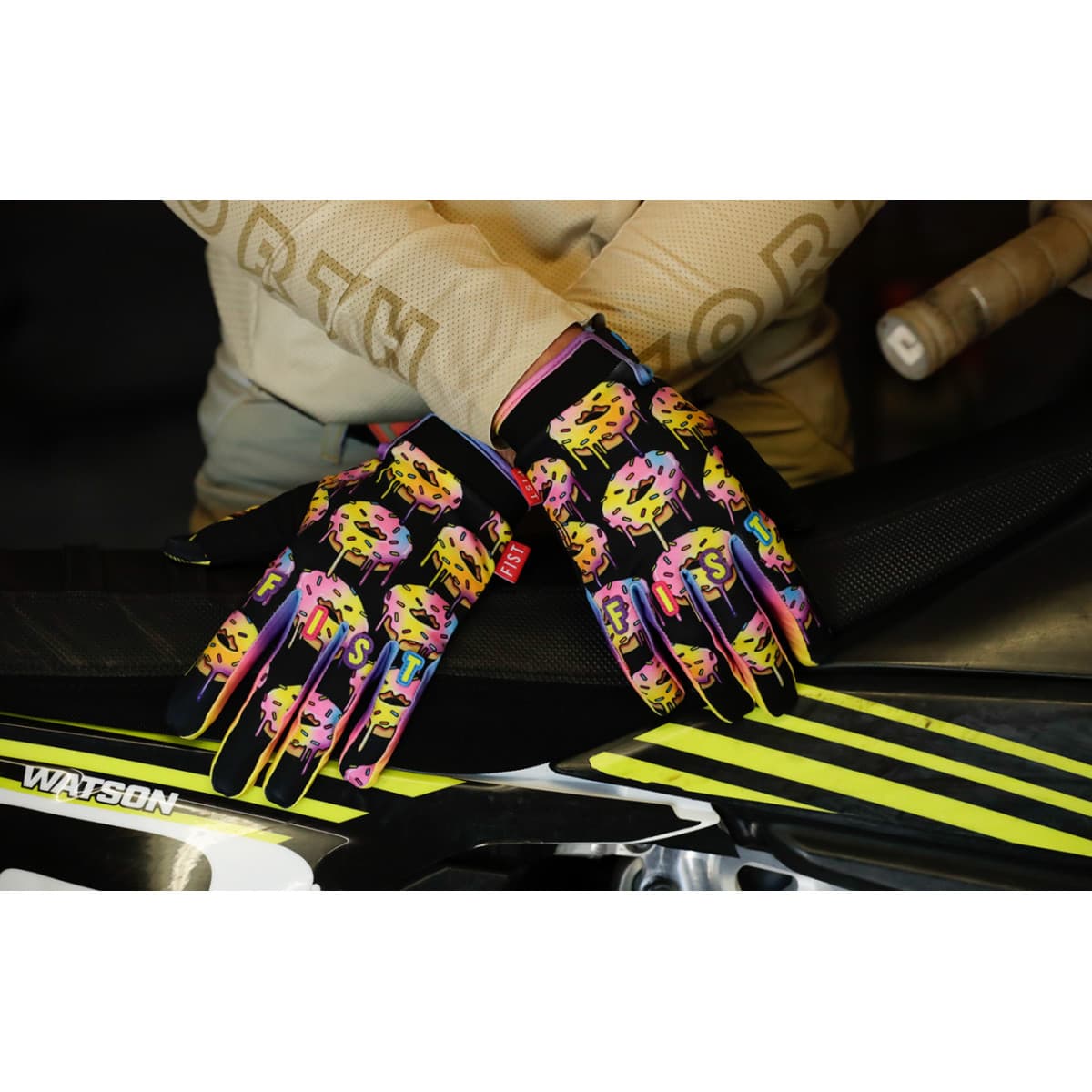 Product thumbnail 11