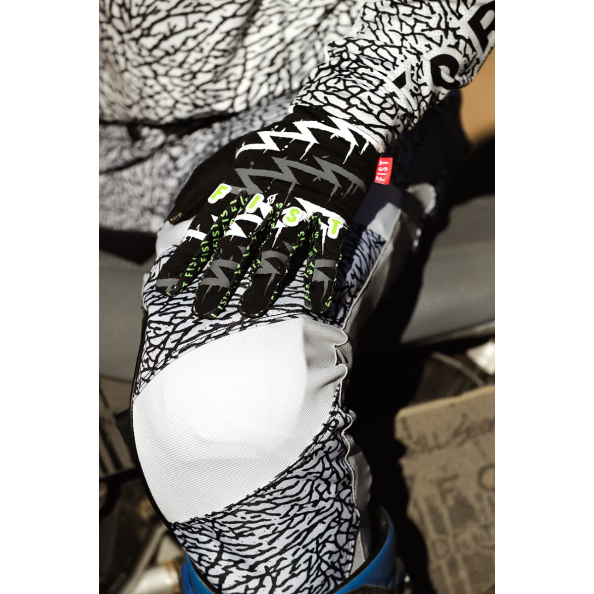 Product thumbnail 7