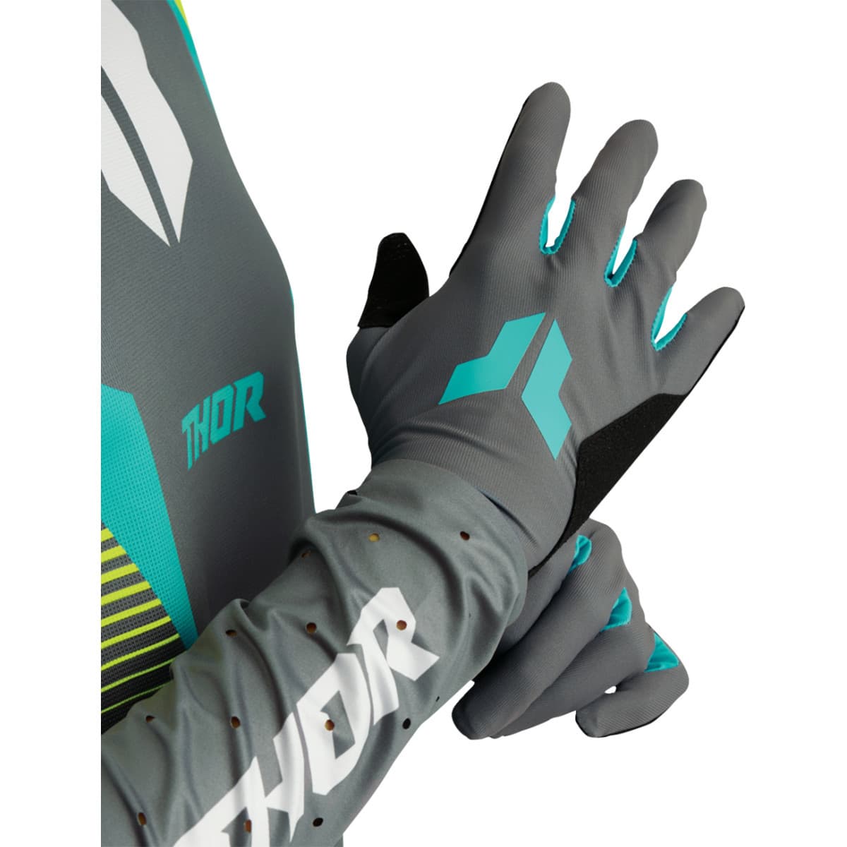 Product thumbnail 3